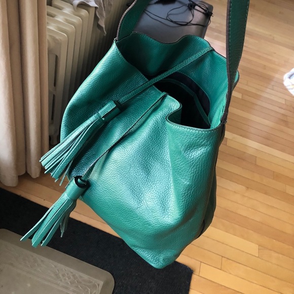 Vittoria Napoli green bag ๐ - Picture 3 of 3